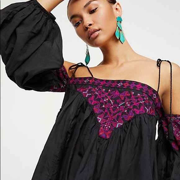 Free People Vacay Vibin Top Embroidered Blouse NWT - Picture 3 of 6